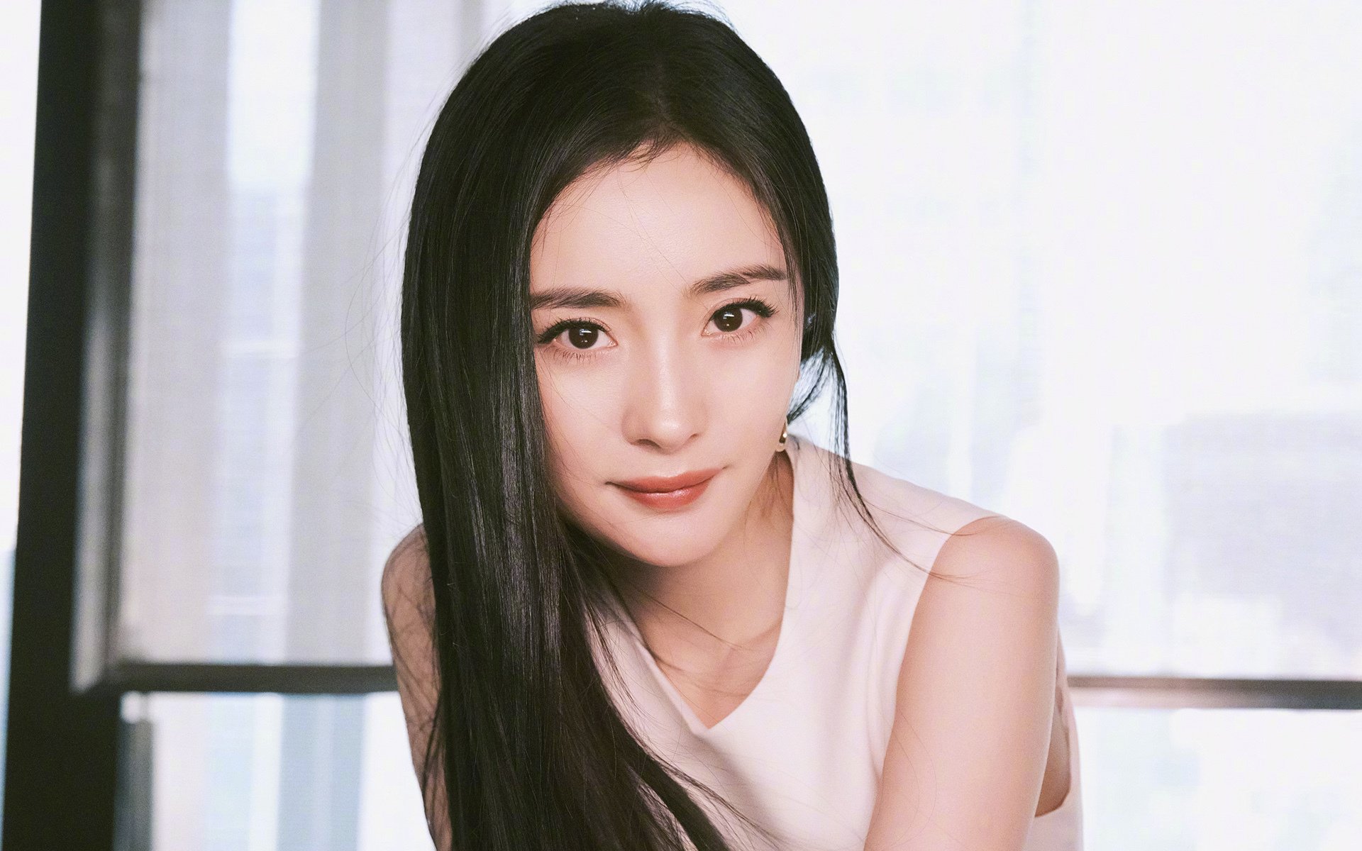 开云网站-巴萨在西班牙超级杯决赛中4-1战胜皇马，夺得冠军，西甲争冠形势_巴萨7连胜可夺冠 皇马看运气