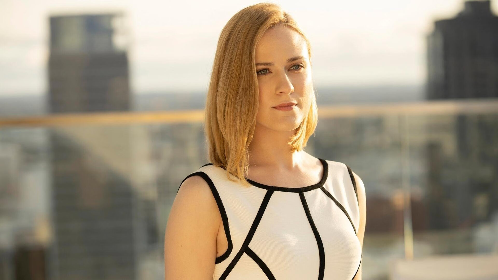 开云官方网站-雷丁高压逼抢见效，皇家军团稳步前进，雷丁扛不住